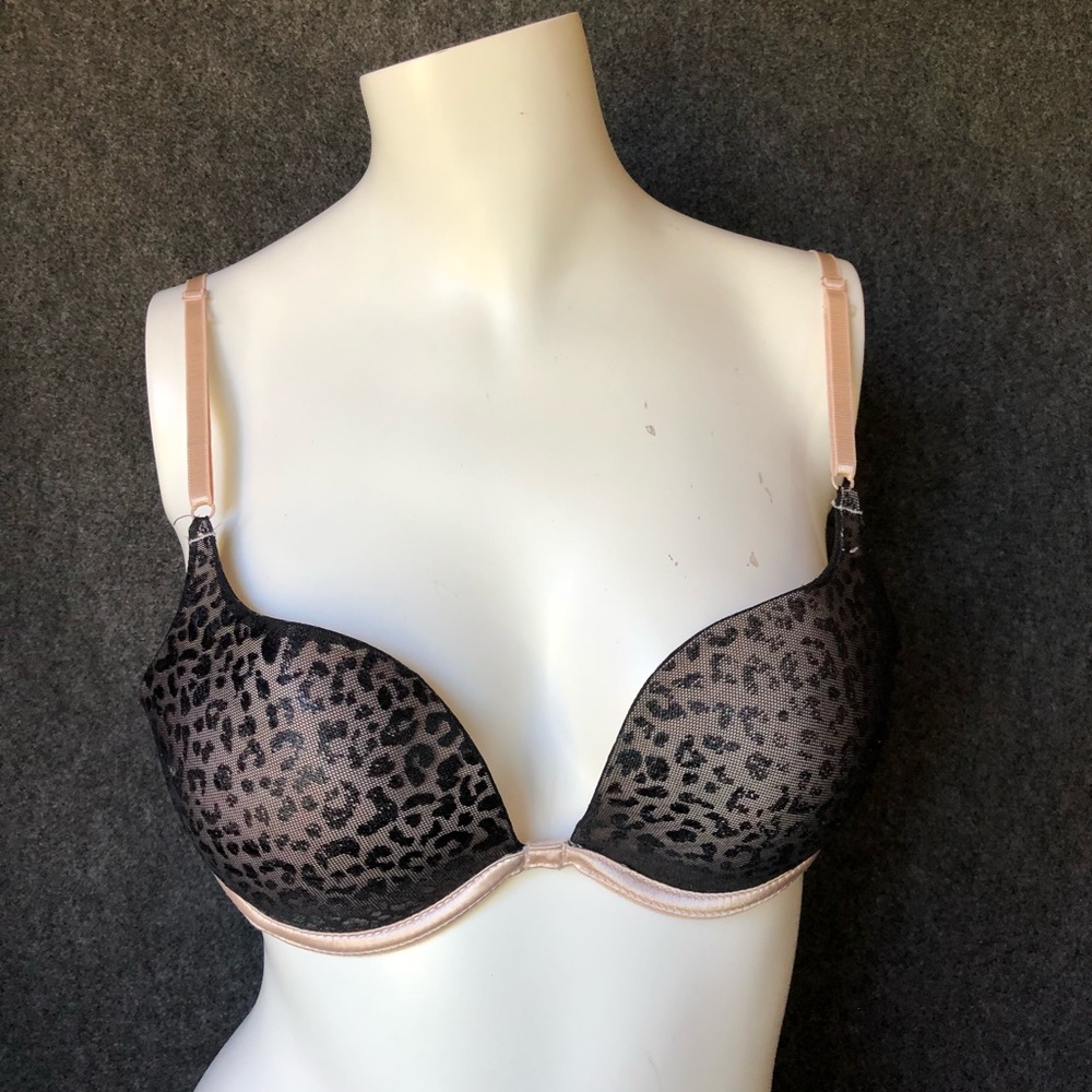 Cheetah print push-up plunge bra like new